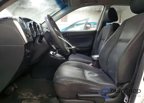 2005 Pontiac Vibe z USA, uszkodzony, nr VIN 5Y2SL638X5Z462881